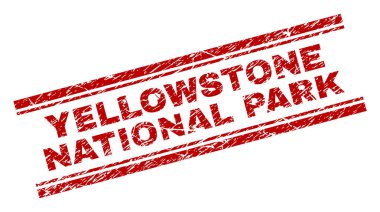 Yellowstone Millî Parkı Künye aşınmış doku ile kapatın. Kirli doku ile Yellowstone Milli Parkı metnin kırmızı vektör kauçuk baskı. Metin etiketi çift paralel çizgi arasında yer alıyor.