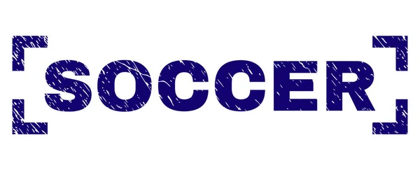 Grunge texturierte Fußball Stempel Siegel zwischen den Ecken — Stockvektor