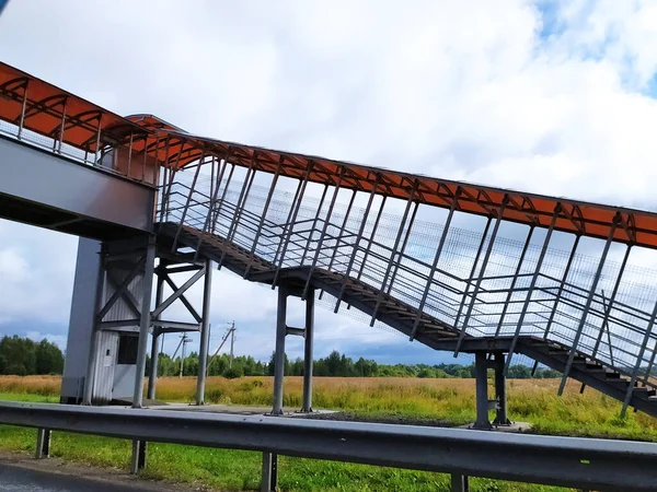 Переправа Пішоходів Через Дорогу — стокове фото