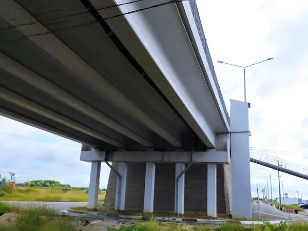 Puente Sobre Carretera Vista Inferior — Foto de Stock