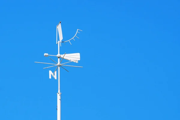 Weather Station Weather Vane Close Background Clear Blue Sky Copy — Stock Photo, Image