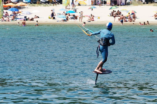 Varna Bulgaria Julio 2020 Hombre Cometa Mar Fondo Playavarna — Foto de Stock