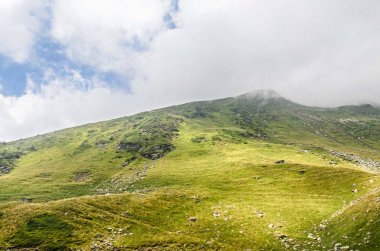 Fagaras dağlarında Transfagarasan yolu, g ile Karpatlar