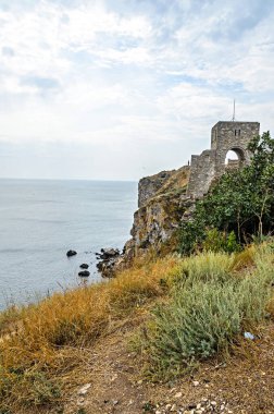 Yeşil Trakya kayalıkları, Kaliakra Deniz feneri, Karadeniz suyu, bul