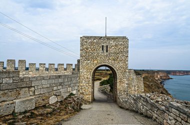 Cape Kaliakra 40 bakirenin geçidi, Karadeniz suyu, İspanya