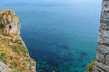 Yeşil Trakya kayalıkları, Kaliakra Burnu, Karadeniz suyu, İspanya