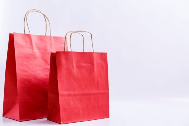 Kağıt torba katı izole arka plan üzerinde. Yan görünüm