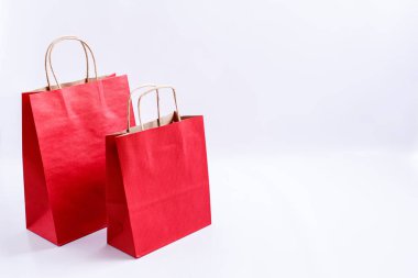 Kağıt torba katı izole arka plan üzerinde. Yan görünüm