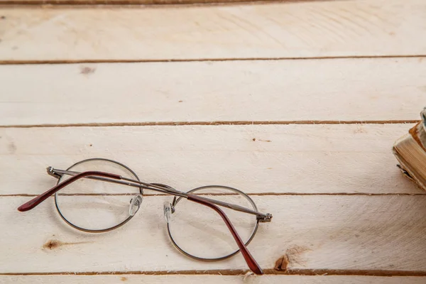 Vintage Brille Auf Holzgrund Ansicht Von Oben — Stockfoto