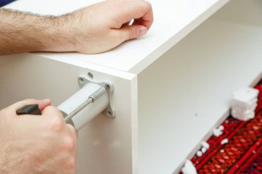 erkek eller büküm vida