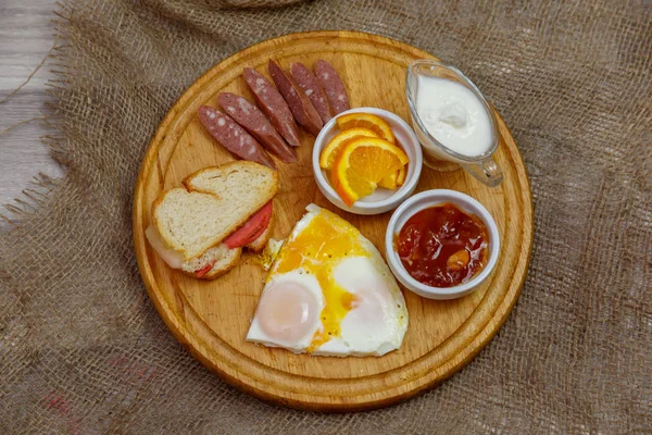 Petit Déjeuner Turc Sur Assiette Bois — Photo