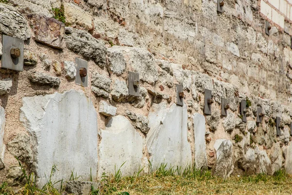 Vecchio muro di pietra a Istanbul — Foto Stock
