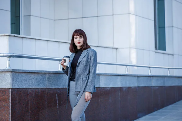 Mujer Negocios Con Café Calle — Foto de Stock