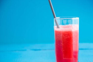 Smoothie 'ler, şeffaf bir GLA taze sıkılmış karpuz suyu