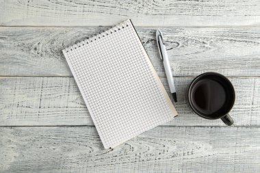 kağıt defter, kalem ve çay veya kahve fincan vintage shabby wh