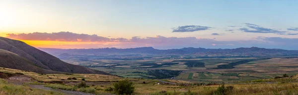 --dan belgili tanımlık geçmek panoramik vadi gün batımında