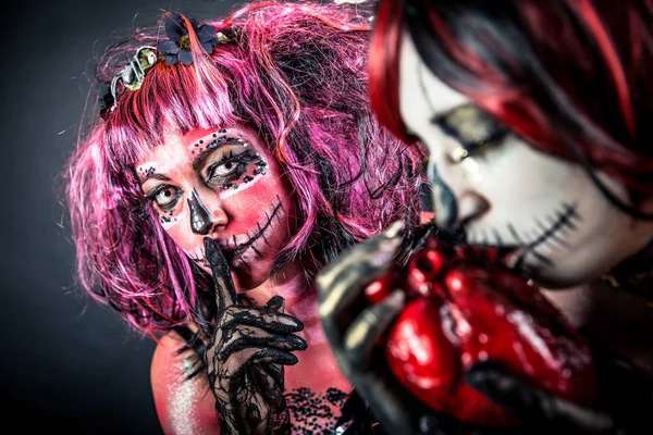 Spaventoso ragazze di Halloween — Foto Stock