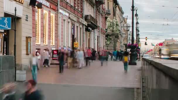 Petersburg Rusia Junio 2019 Paso Subterráneo Acera Avenida Nevsky Prospekt — Vídeos de Stock