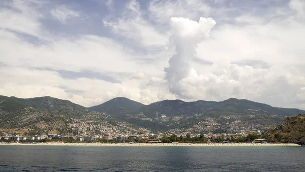 Türk Rivierası üzerinde Alanya liman