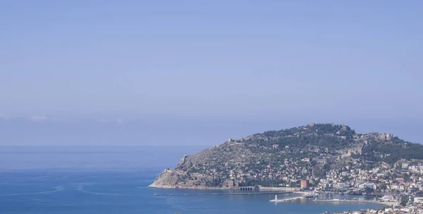 Türk Rivierası üzerinde Alanya liman