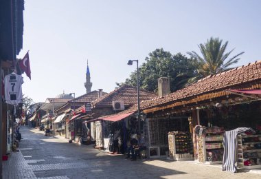 Side/Türkiye-09/10/2018 için şehirdeki turistik çarşı