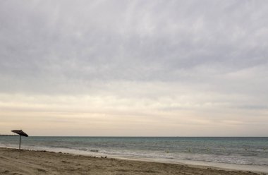 Tunus, kumlu plaj ve deniz, eğlence için iyi