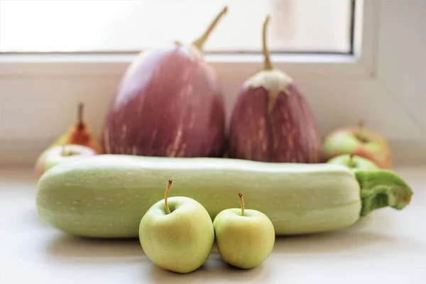 Ripe Squash Apples Aubergines Lie Windowsill Set Fruits Vegetables — Stock Photo, Image