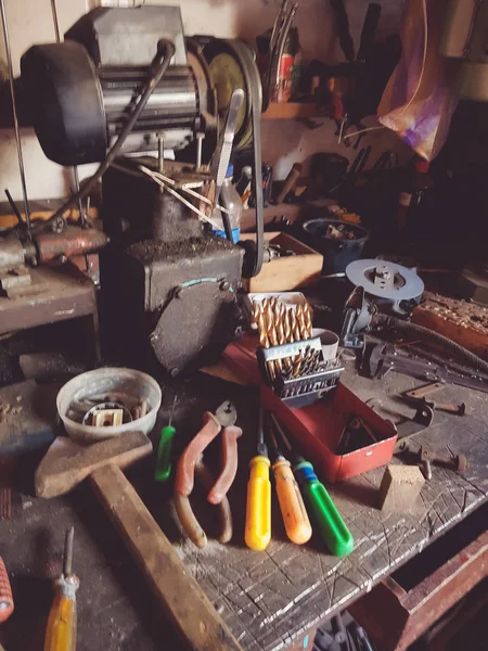 Masaüstü ve araçları garaj atölye