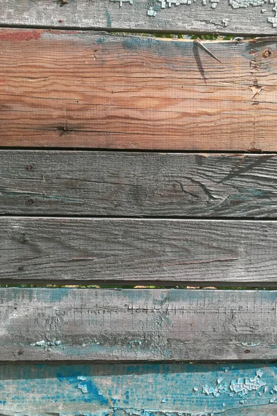 Stary drewniany płot, malowane w różnych kolorach — Zdjęcie stockowe