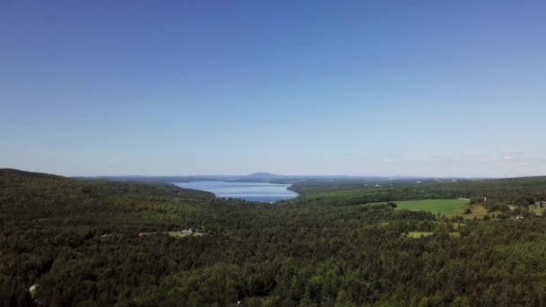 Flygfoto över sjön St-Francois i Quebec — Stockvideo