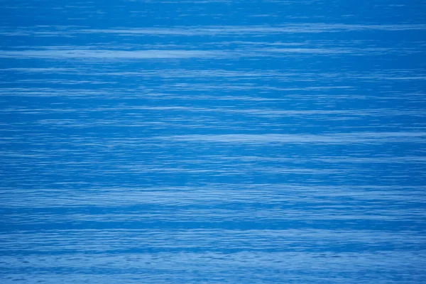 Wzór Tła Błękitnego Morza Spokojnych Fal — Zdjęcie stockowe