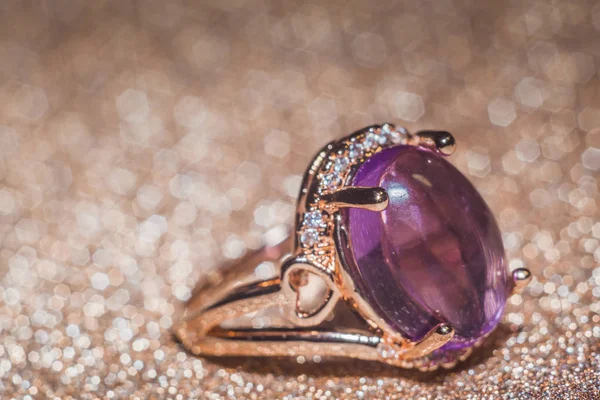 Fashion Rose Gold Ring Made Natural Purple Amethyst Gemstone — Stock Photo, Image