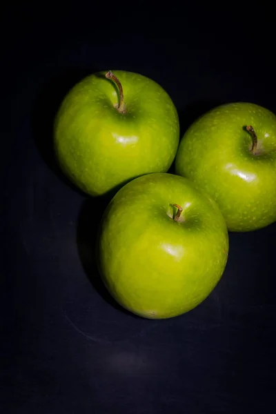 Haufen Reifer Grüner Äpfel Schließen Hintergrund — Stockfoto