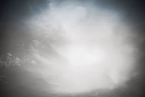 Γαλήνιο Μπλε Του Ουρανού Άσπρα Σύννεφα Τοπίο Φιλτραρισμένη — Φωτογραφία Αρχείου