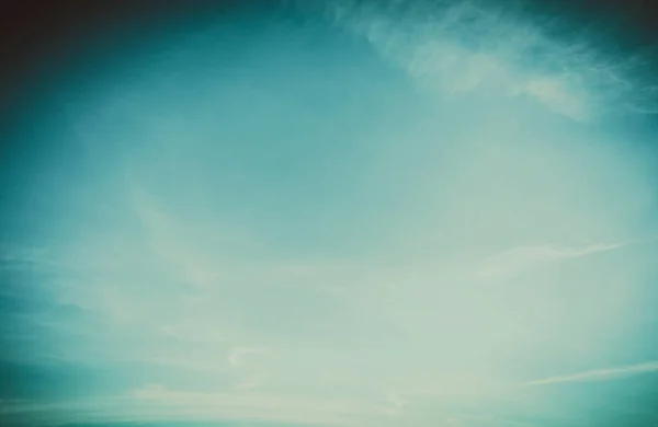 Ciel Bleu Paisible Avec Nuages Blancs Paysage Filtré — Photo