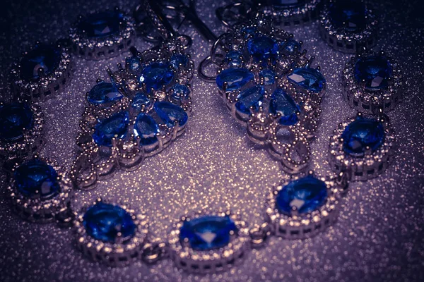Мода Срібний Браслет Сережки Блакитним Фіолетовим Каменем Імітація Танзаніту — стокове фото