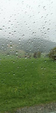 Ülkede yağmurlu bir gün