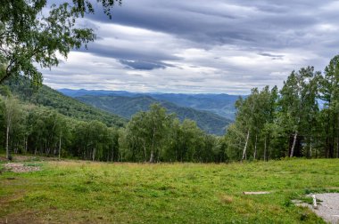 Altay Dağları güzel yaz peyzaj