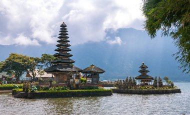 Tapınak Gölü - ulun danu Bratan