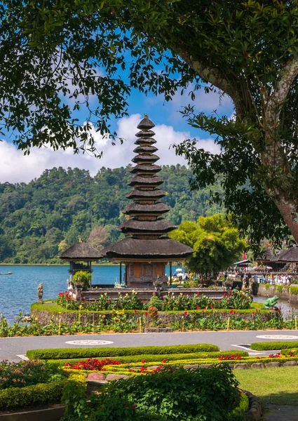 Templo Lago Ulun Danu Bratan — Foto de Stock