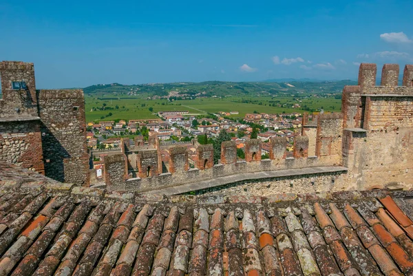 Castelo Soave Perto Verona Ensolarado Início Dia Verão — Fotografia de Stock