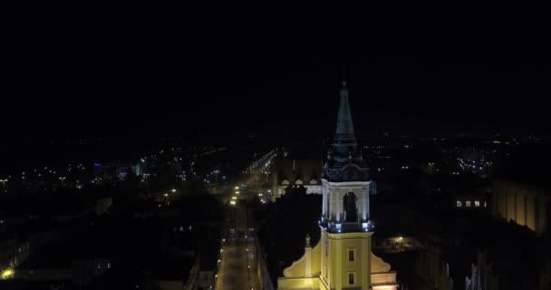 トルン ポーランド 航空写真表示 市庁舎 大聖堂 美術館 旧市街 夜ドローンのフライ シティー ビュー — ストック動画