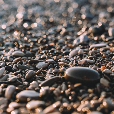 deniz gri küçük çakıl taşları 