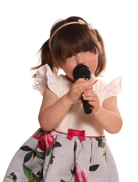 Bambina Che Canta Microfono — Foto Stock