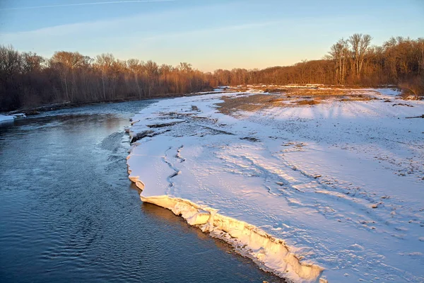 Kuban 河在冬天 — 图库照片