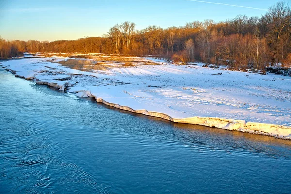 Río Kuban en invierno — Foto de Stock