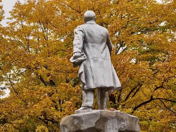 Küçük bir taşra kasabasında Lenin anıt