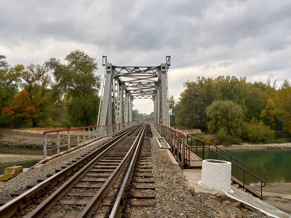 Petit pont ferroviaire — Photo