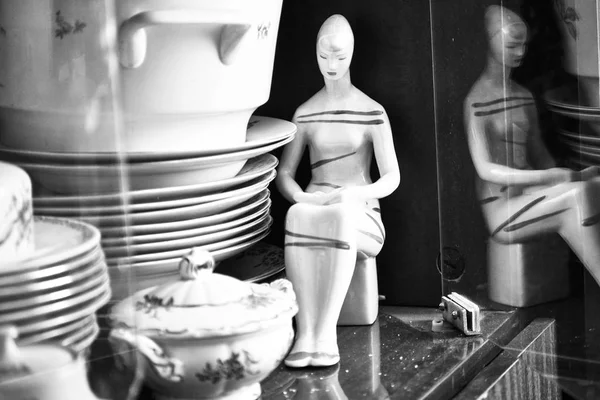 Old China Porcelain Figurine Sitting Reading Woman Black White Photo — Stock Photo, Image