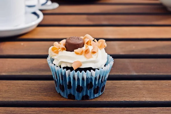 Gâteaux Savoureux Frais Sur Table Bois Concept Des Aliments Sucrés — Photo